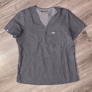 Figs Women's Heather Grey Scrub Top Medium